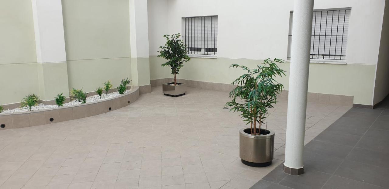 דירות סביליה Atico Aire De Triana מראה חיצוני תמונה