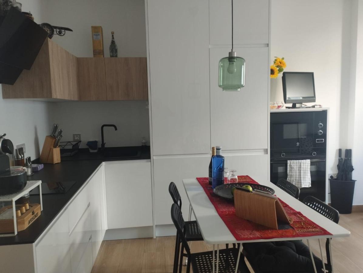 דירות סביליה Atico Aire De Triana מראה חיצוני תמונה