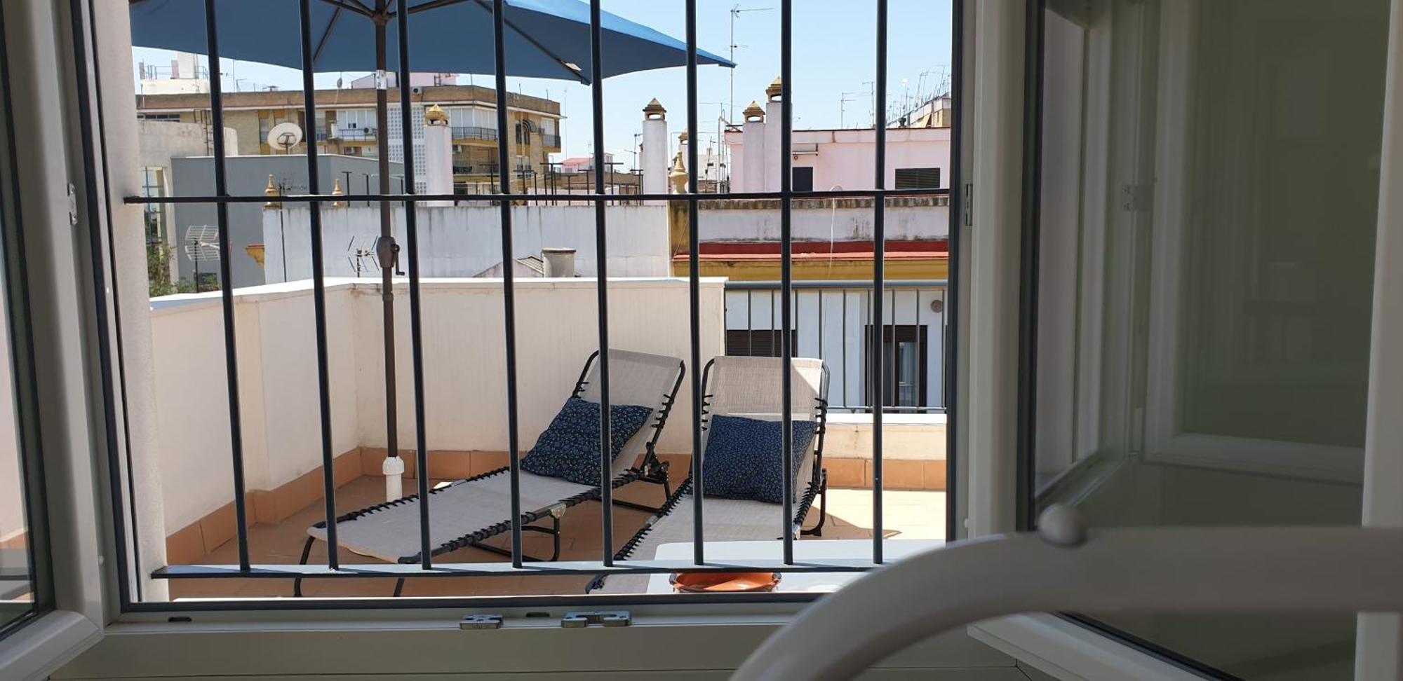 דירות סביליה Atico Aire De Triana מראה חיצוני תמונה